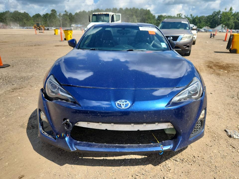 2013 Scion Fr-s VIN JF1ZNAA13D2717417 COPART salvage auction — SIDE, Salvage Title, sold $875 on 2026-07-10 (photo 5)