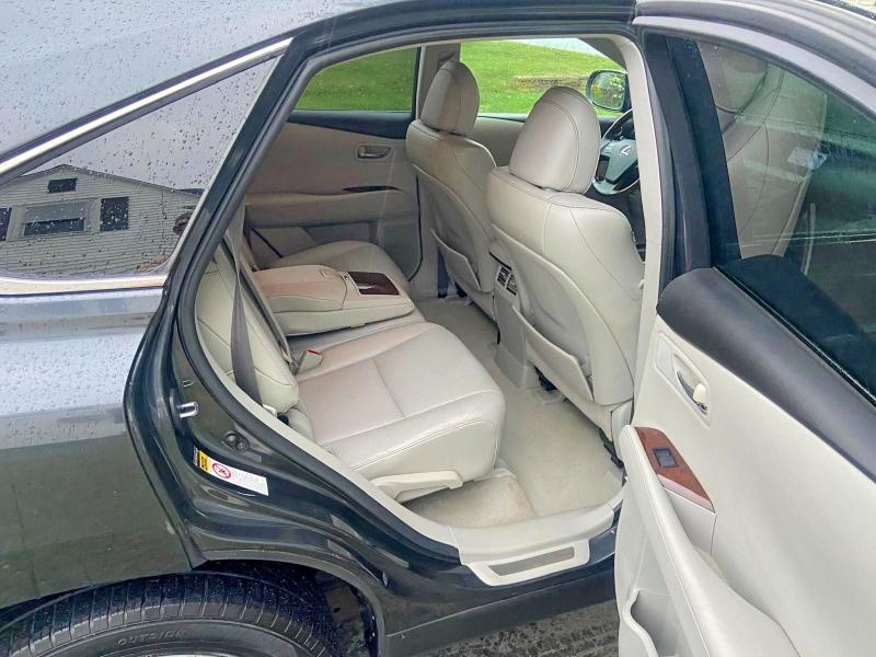 2010 Lexus Rx VIN 2T2BK1BA9AC014464 COPART salvage auction — MINOR DENT/SCRATCHES, Ri - Certificate Of Title (P), sold $2,950 on 2026-08-03 (photo 6)