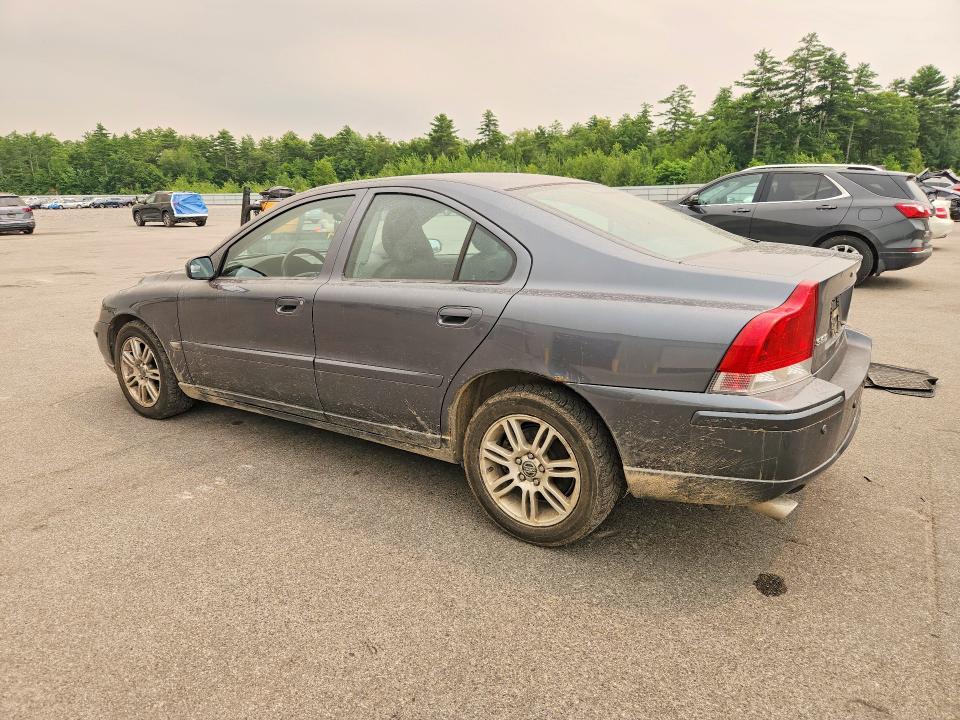 2006 Volvo S60 VIN YV1RH592762503730 COPART salvage auction — NORMAL WEAR, ME - CERTIFICATE OF TITLE, sold $325 on 2026-07-24 (photo 2)