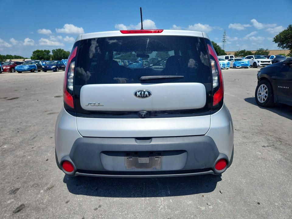2016 Kia Soul VIN KNDJN2A27G7825570 COPART salvage auction — MINOR DENT/SCRATCHES, FL - CERT OF TITLE SLVG REBUILDABLE, sold $10 on 2026-07-28 (photo 6)