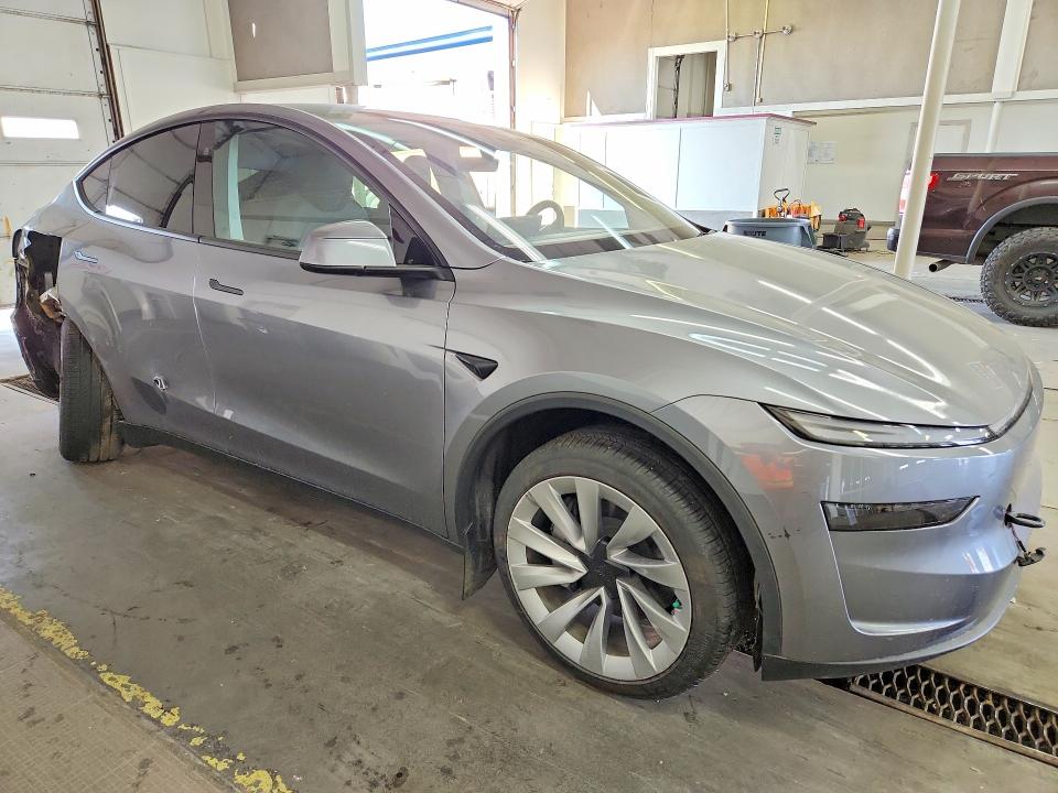 2026 Tesla Model y VIN 7SAYGDEE9TF331503 COPART salvage auction — SIDE, WA - BILL OF SALE, sold $19,100 on 2026-07-31 (photo 4)