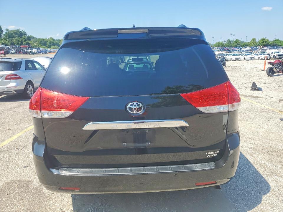 2012 Toyota Sienna VIN 5TDDK3DC2CS042396 COPART salvage auction — SIDE, Salvage Title, sold $4,150 on 2026-07-24 (photo 6)