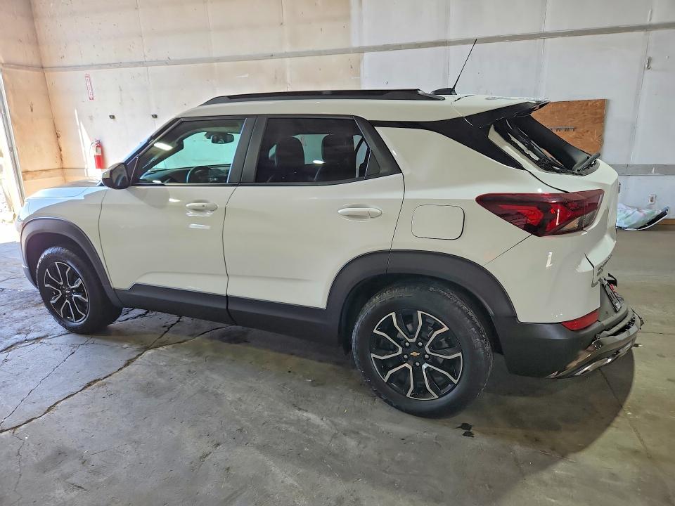2023 Chevrolet Trailblazer VIN KL79MSSL0PB096884 COPART salvage auction — SIDE, Mi - Certificate Of Title, sold $3,400 on 2026-07-31 (photo 2)