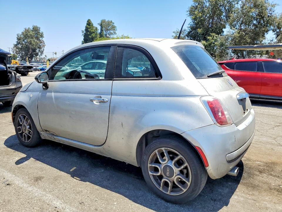 2013 Fiat 500 VIN 3C3CFFAR4DT688707 COPART salvage auction — MINOR DENT/SCRATCHES, CA - DIS/DLR/EXP ONLY CLEAN TITLE, sold $250 on 2026-08-07 (photo 2)