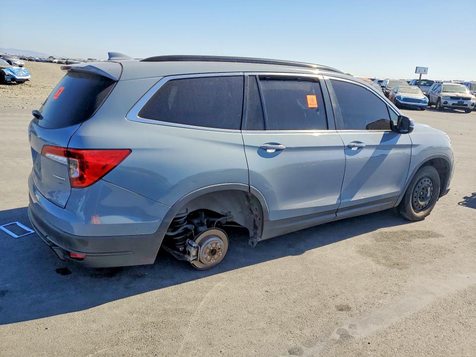 2022 Honda Pilot VIN 5FNYF5H27NB019948 COPART salvage auction — VANDALISM, Ca - Salvage Certificate, sold $9,300 on 2026-07-27 (photo 3)