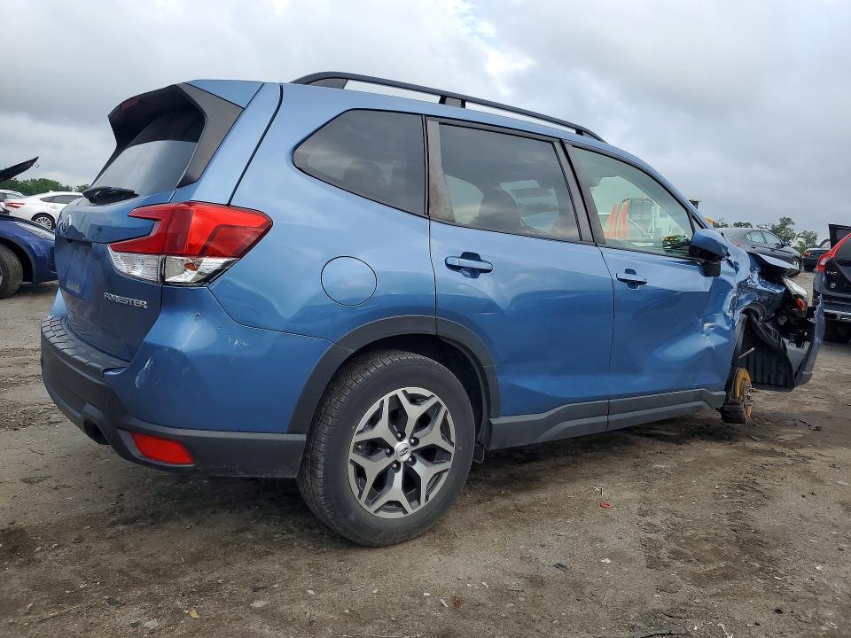 2021 Subaru Forester VIN JF2SKAFC2MH435394 COPART salvage auction — FRONT END, Va - Cert Of Title - Salvage, sold $3,350 on 2026-07-22 (photo 3)