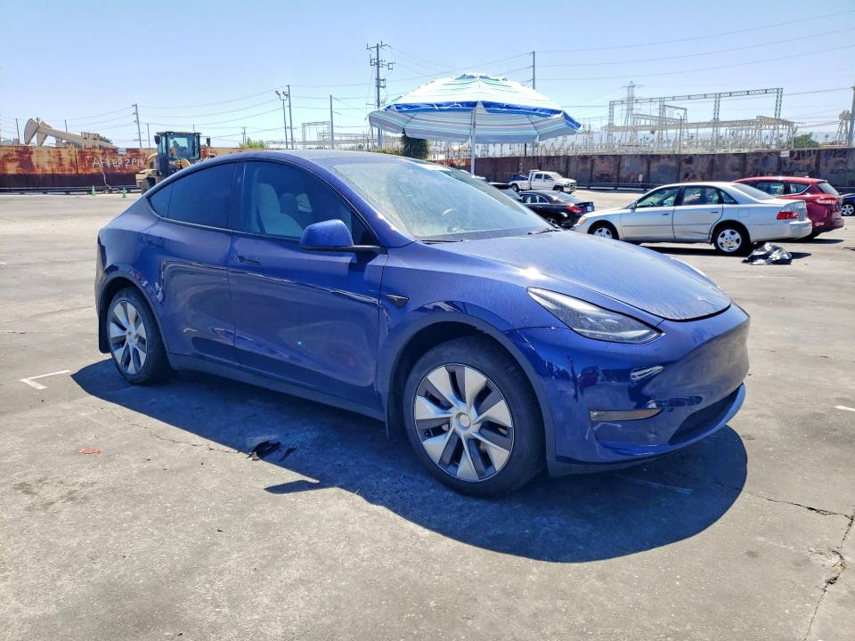 2023 Tesla Model y VIN 7SAYGDEE1PF854911 COPART salvage auction — UNDERCARRIAGE, Ca - Salvage Certificate, sold $9,800 on 2026-07-22 (photo 4)