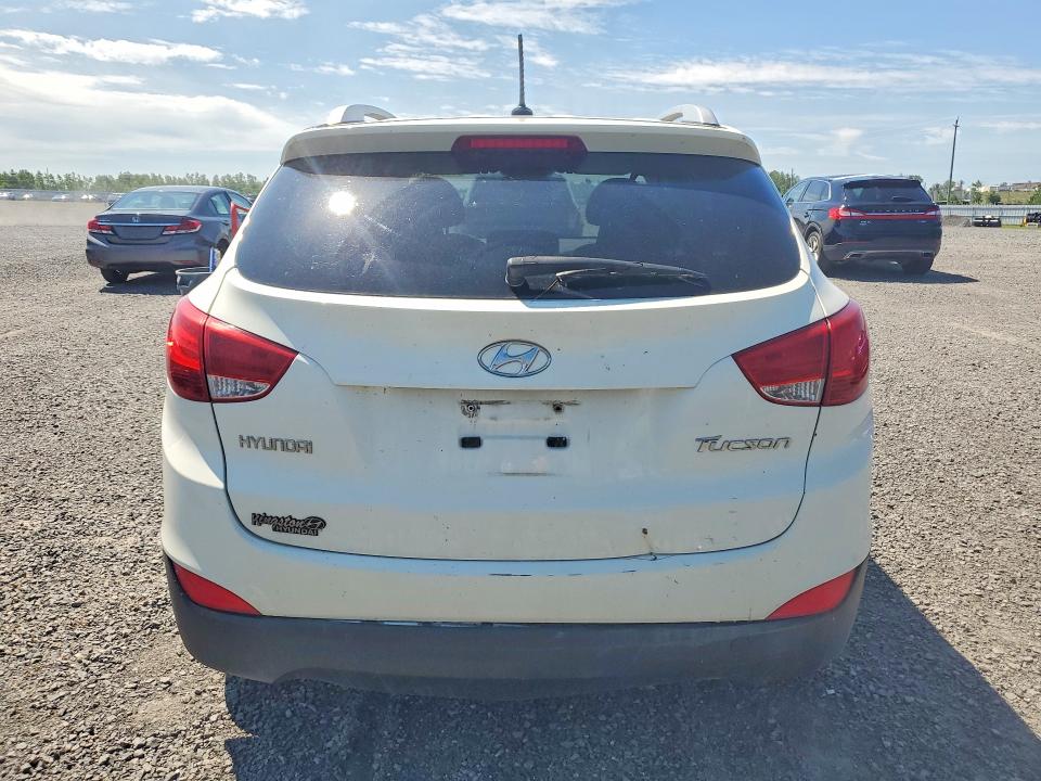 2011 Hyundai Tucson VIN KM8JU3AC5BU187827 COPART salvage auction — REAR END, On - Permit No Brand - Unfit, sold $225 on 2026-07-30 (photo 6)