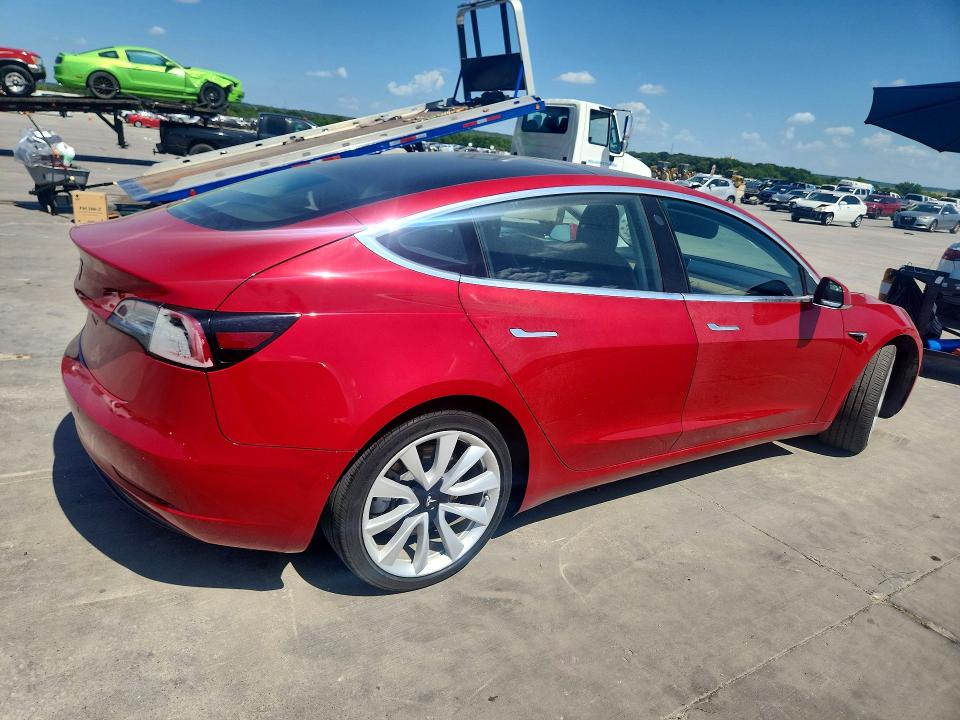 2018 Tesla Model 3 VIN 5YJ3E1EA4JF102961 COPART salvage auction — NORMAL WEAR, Tx - Cert Of Title-Rebuilt Salvage (P), sold $2,300 on 2026-07-21 (photo 3)