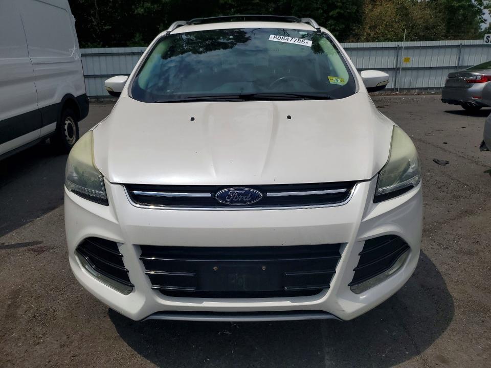 2013 Ford Escape VIN 1FMCU0J9XDUA90573 COPART salvage auction — NORMAL WEAR, Nj - Certificate Of Title, sold $1,450 on 2026-07-18 (photo 5)