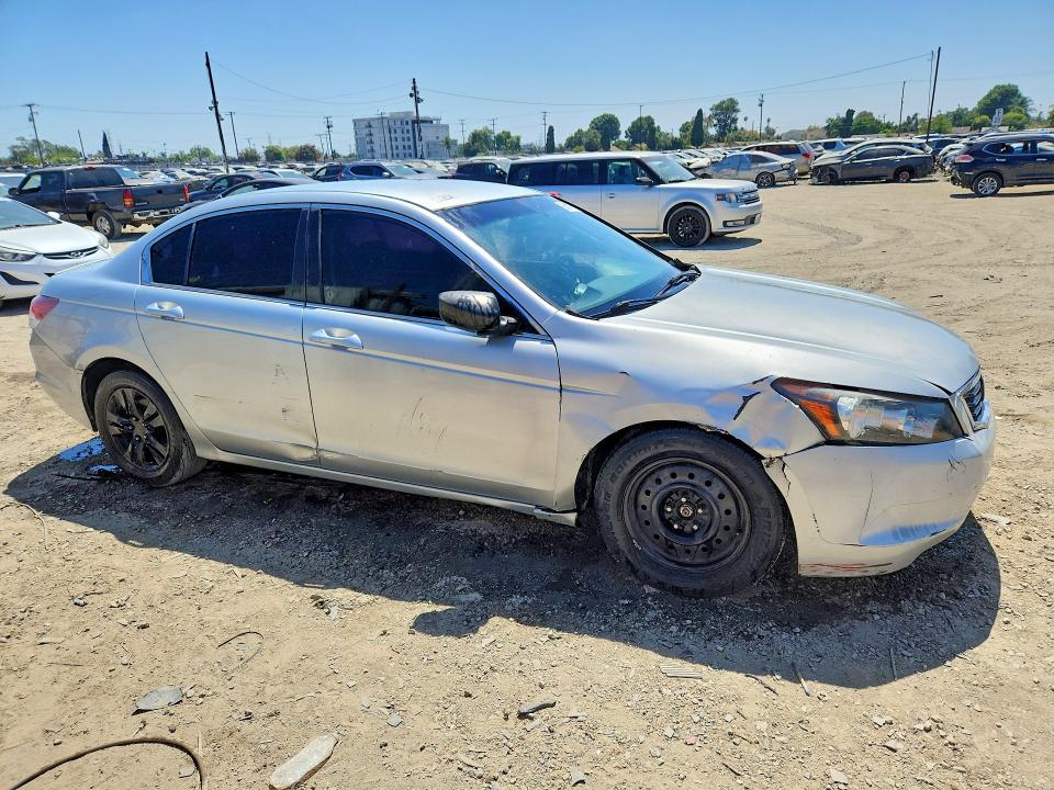 2008 Honda Accord VIN JHMCP26468C013987 COPART salvage auction — FRONT END, Ca - Dis/Dlr/Exp Clean W/Salv Hist, sold $375 on 2026-07-27 (photo 4)
