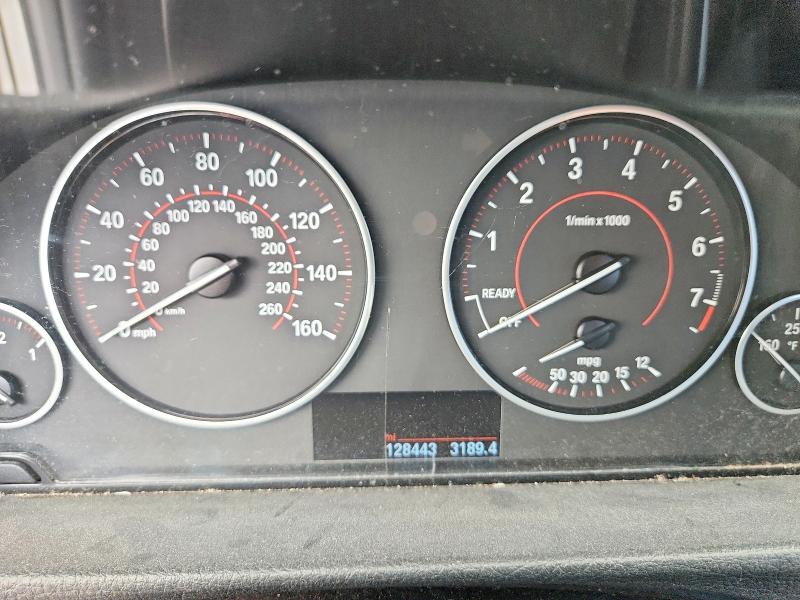 2015 BMW 3er VIN WBA3C1C53FP853202 COPART salvage auction — FRONT END, Fl - Cert Of Title Slvg Rebuildable, sold $650 on 2026-08-11 (photo 9)