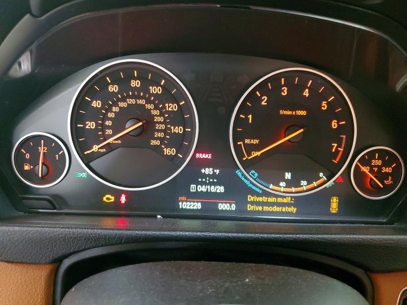 2013 BMW 3er VIN WBA3B5C59DF595359 COPART salvage auction — MINOR DENT/SCRATCHES, Pa - Cert Of Title (P), sold $500 on 2026-07-20 (photo 9)