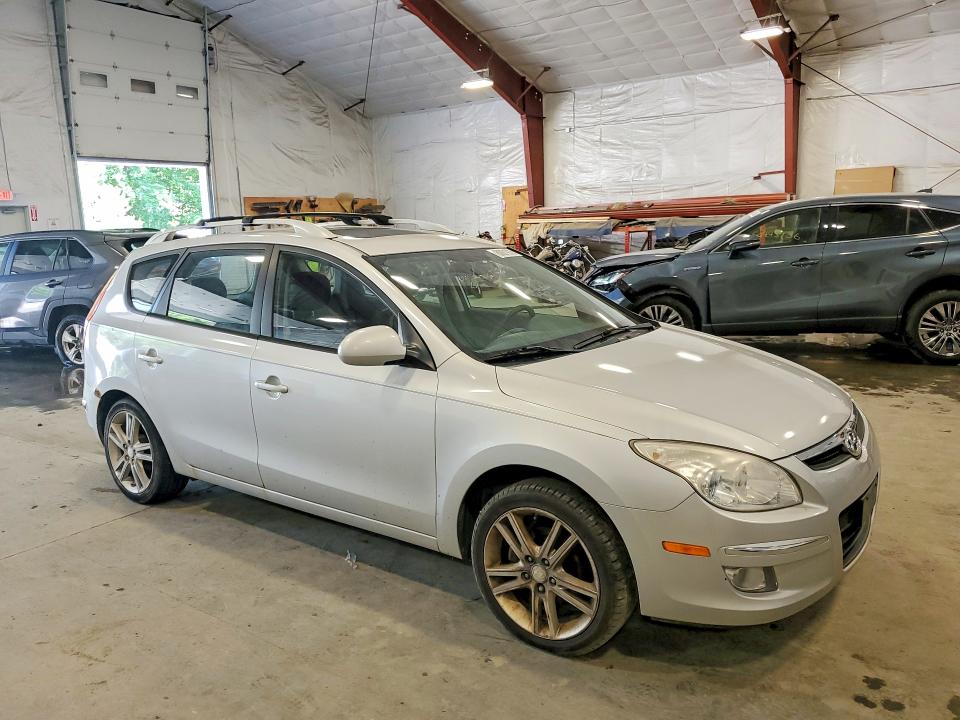 2011 Hyundai Elantra VIN KMHDC8AE6BU096547 COPART salvage auction — NORMAL WEAR, VT - CERTIFICATE OF TITLE, sold $200 on 2026-07-27 (photo 4)