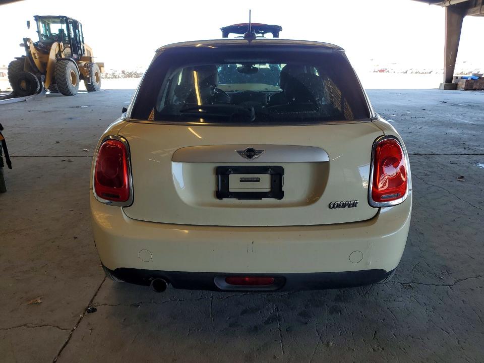 2015 Mini Cooper VIN WMWXS5C58FT831506 COPART salvage auction — FRONT END, Ca - Salvage Certificate, sold $475 on 2026-08-13 (photo 6)