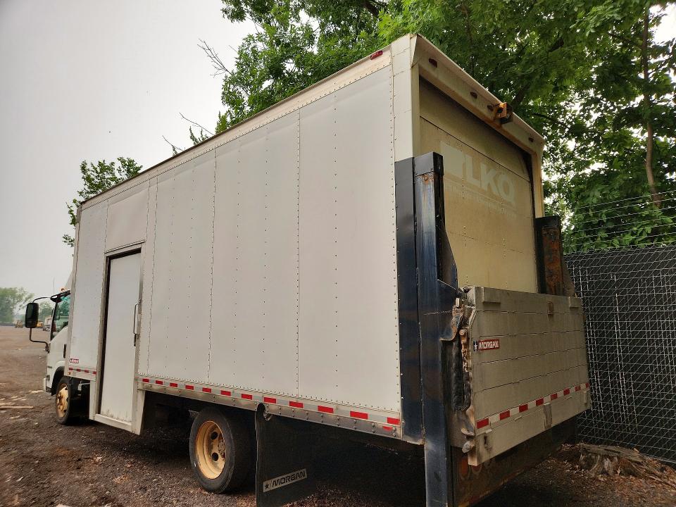 2016 Isuzu Npr VIN 54DC4W1C5GS806682 COPART salvage auction — MINOR DENT/SCRATCHES, Ma - Certificate Of Title (P), sold $5,300 on 2026-07-24 (photo 2)