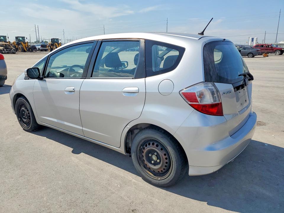 2013 Honda Fit VIN JHMGE8H3XDC044927 COPART salvage auction — MECHANICAL, OK - CERTIFICATE OF TITLE, sold $1,150 on 2026-07-22 (photo 2)