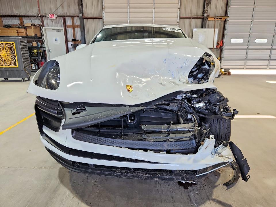2026 Porsche Macan VIN WP1AA2A57TLB14733 COPART salvage auction — FRONT END, Mi - Certificate Of Title, sold $18,500 on 2026-08-19 (photo 5)
