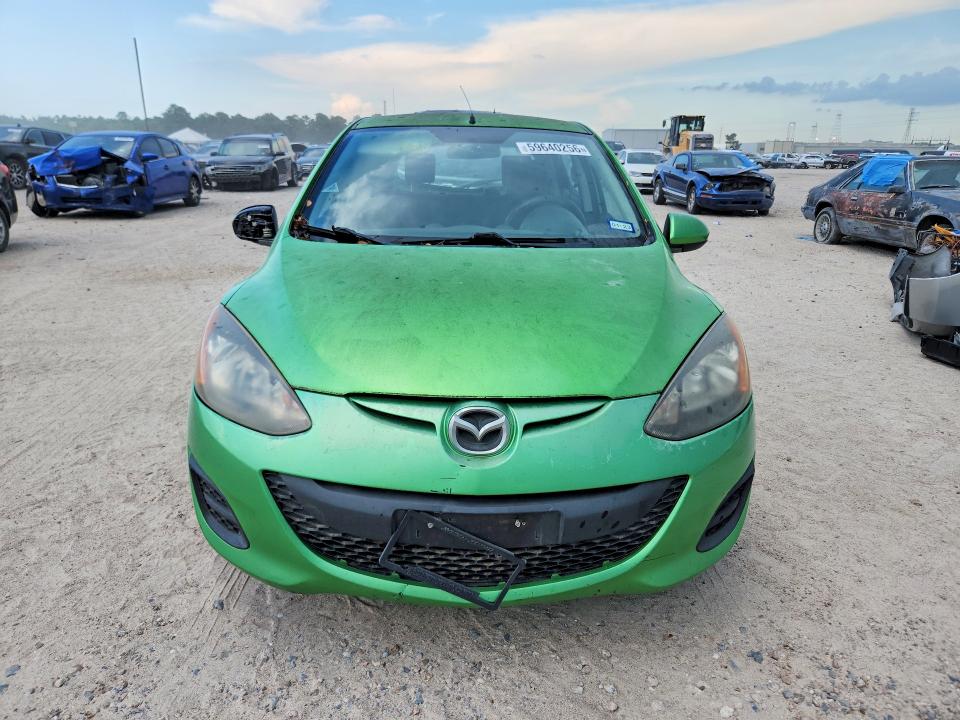 2011 Mazda 2 VIN JM1DE1HY8B0110252 COPART salvage auction — MINOR DENT/SCRATCHES, TX - CERTIFICATE OF TITLE, sold $850 on 2026-07-10 (photo 5)