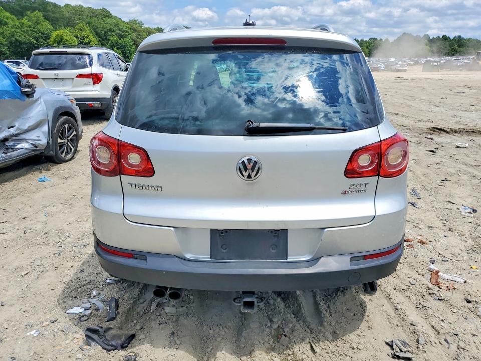 2010 Volkswagen Tiguan VIN WVGBV7AX7AW532662 COPART salvage auction — FRONT END, De - Salvage Certificate, sold $375 on 2026-08-04 (photo 6)