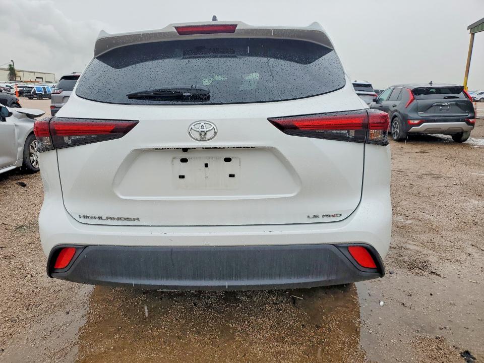 2025 Toyota Highlander VIN 5TDKDRBH7SS588158 COPART salvage auction — FRONT END, CA - CERTIFICATE OF TITLE, sold $4,600 on 2026-07-29 (photo 6)