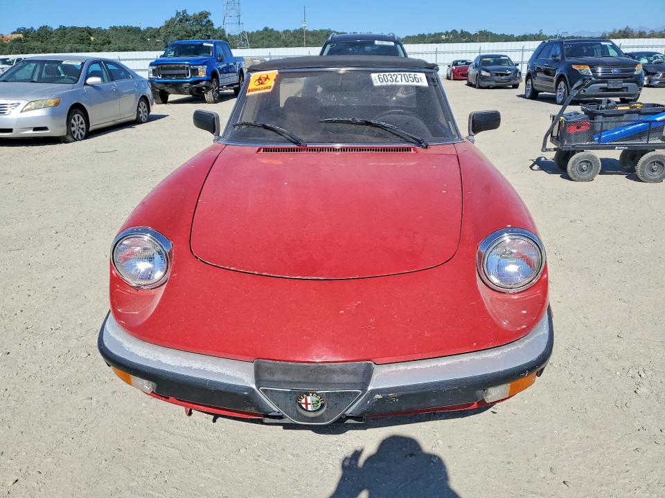 1987 Alfa romeo Spider VIN ZARBA5640H1045254 COPART salvage auction — MINOR DENT/SCRATCHES, CA - DIS/DLR/EXP APP FOR DUP CLEAN, sold $3,150 on 2026-08-07 (photo 5)