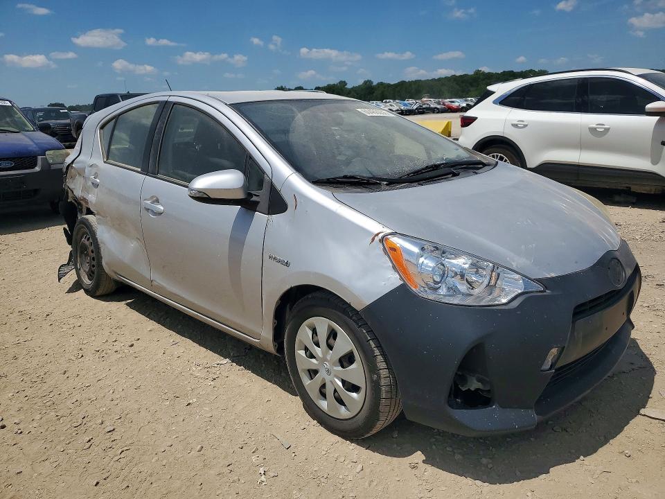 2013 Toyota Prius VIN JTDKDTB32D1533246 COPART salvage auction — REAR END, Ks - Dealer Only Clean Title, sold $775 on 2026-07-28 (photo 4)