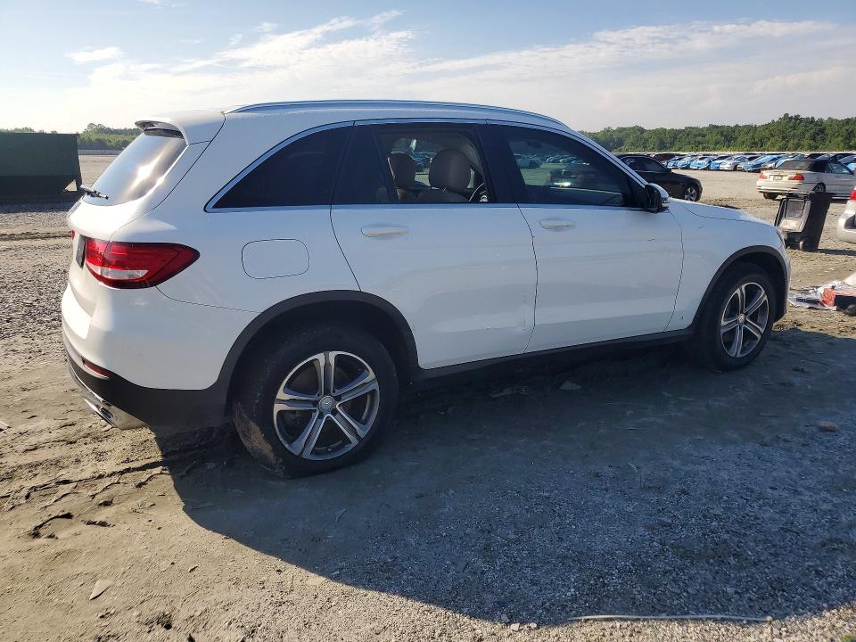 2016 Mercedes-benz Glc VIN WDC0G4JB3GF035054 COPART salvage auction — MINOR DENT/SCRATCHES, Ga - Certificate Of Title, sold $1,000 on 2026-08-03 (photo 3)