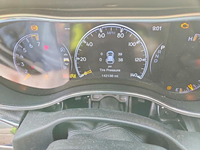 2018 Jeep Cherokee VIN 1C4RJFLG9JC371206 COPART salvage auction — FRONT END, Sc - Cert Of Title-Salvage, sold $2,050 on 2026-08-24 (photo 9)