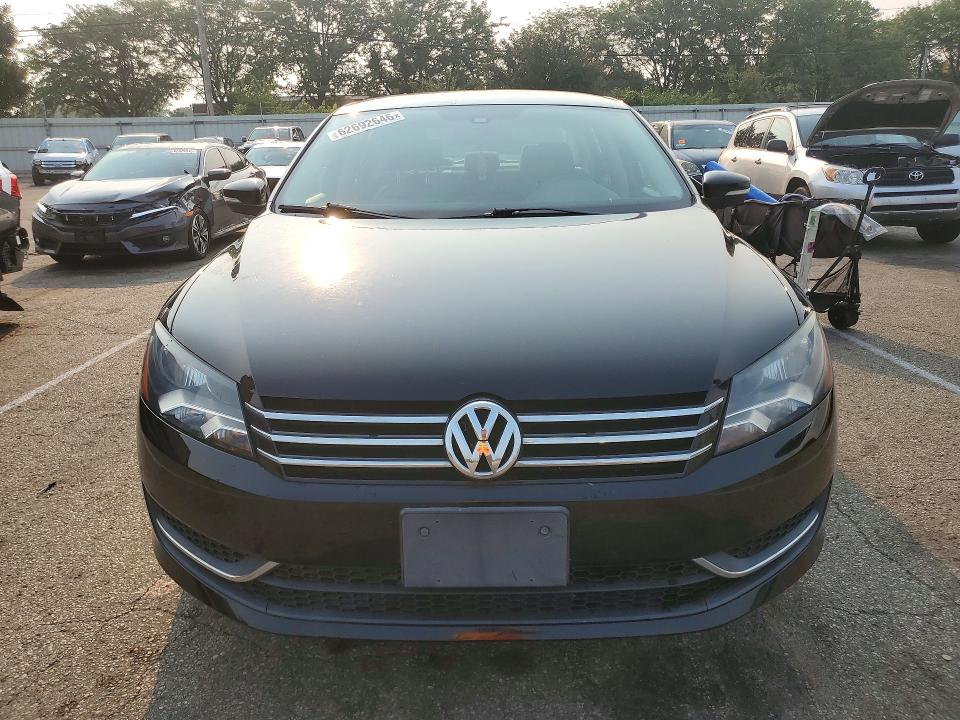 2015 Volkswagen Passat VIN 1VWAS7A32FC071317 COPART salvage auction — MECHANICAL, Oh - Certificate Of Title, sold $600 on 2026-08-19 (photo 5)