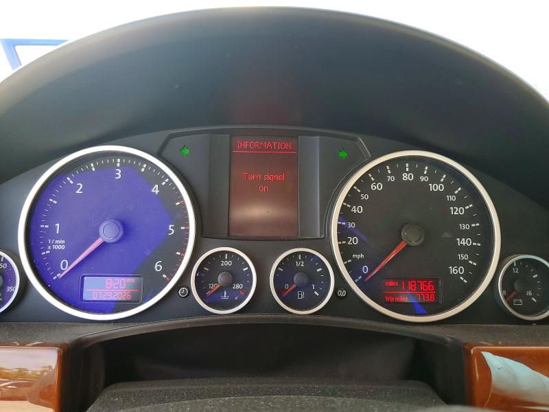 2010 Volkswagen Touareg VIN WVGFK7A93AD000946 COPART salvage auction — SIDE, TX - SALVAGE VEHICLE TITLE (P), sold $1,600 on 2026-08-07 (photo 9)