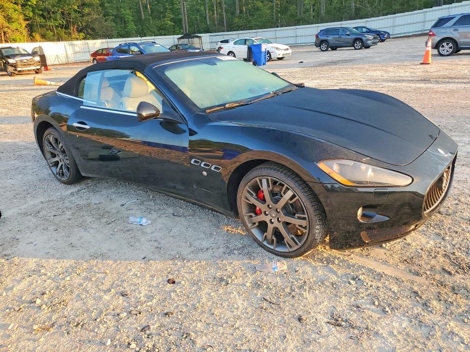 2011 Maserati Granturismo VIN ZAM45KMA4B0056491 COPART salvage auction — MINOR DENT/SCRATCHES, NC - NON PUBLIC CLEAN TITLE, sold $8,200 on 2026-07-17 (photo 4)