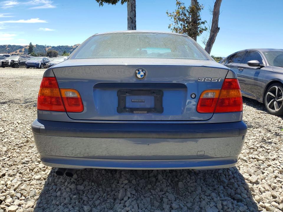 2002 BMW 3 series VIN WBAET37472NG84929 COPART salvage auction — MINOR DENT/SCRATCHES, Ca - Dis/Dlr/Exp Only Clean Title, sold $450 on 2026-07-28 (photo 6)