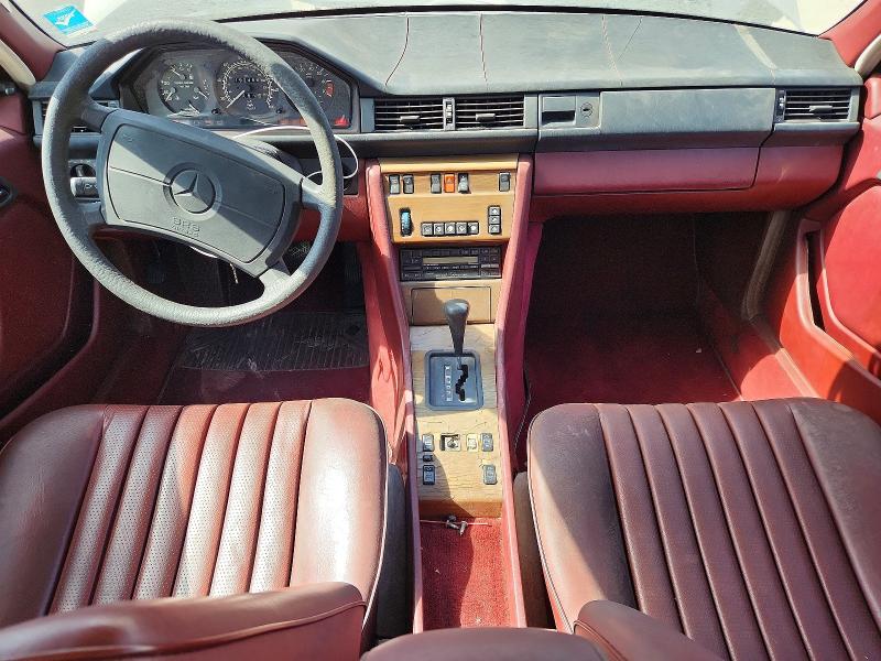 1989 Mercedes-benz VIN WDBEA30D6KA878020 COPART salvage auction — MINOR DENT/SCRATCHES, Ca - Dis/Dlr/Exp Clean W/Salv Hist, sold $350 on 2026-07-27 (photo 8)