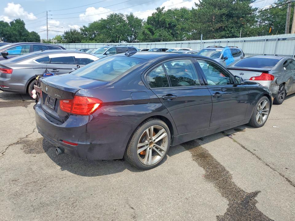 2013 BMW 3er VIN WBA3B9C55DF585466 COPART salvage auction — WATER/FLOOD, Oh - Cert Of Title-Salvage, sold $925 on 2026-08-14 (photo 3)