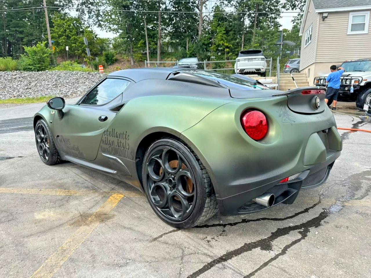 2016 Alfa Romeo 4C VIN ZARBAAA43GM176661 COPART salvage auction — Minor Dent/Scratches, TX - CERTIFICATE OF TITLE, sold $38,000 on 2026-08-07 (photo 2)