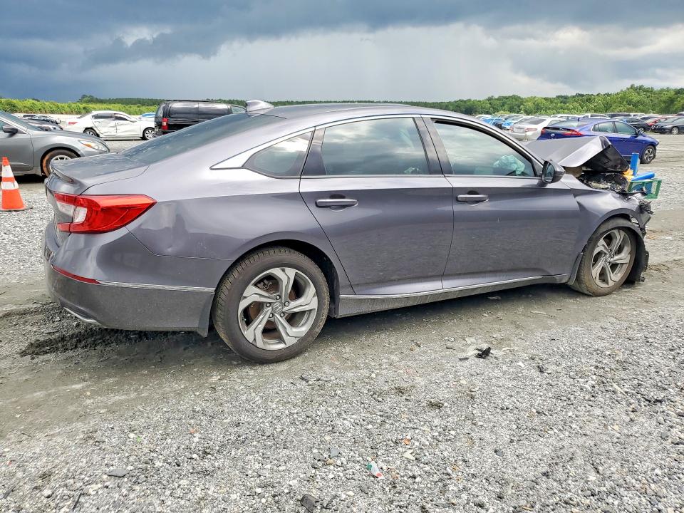 2018 Honda Accord VIN 1HGCV1F52JA260937 COPART salvage auction — FRONT END, SC - CERTIFICATE OF TITLE (P), sold $4,000 on 2026-07-28 (photo 3)