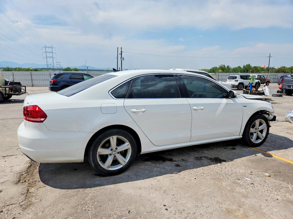 2015 Volkswagen Passat VIN 1VWAS7A34FC112966 COPART salvage auction — FRONT END, CO - PUBLIC - SALVAGE TITLE, sold $250 on 2026-08-03 (photo 3)