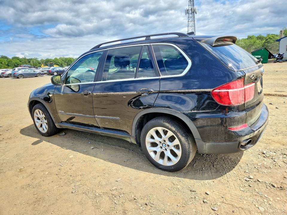2013 BMW X5 VIN 5UXZV4C56D0B24093 COPART salvage auction — NORMAL WEAR, Nj - Certificate Of Title, sold $650 on 2026-09-09 (photo 2)