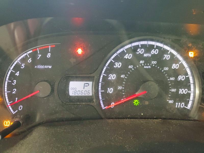 2011 Toyota Sienna VIN 5TDKK3DCXBS152568 COPART salvage auction — MINOR DENT/SCRATCHES, KY - CERTIFICATE OF TITLE, sold $1,750 on 2026-07-20 (photo 9)