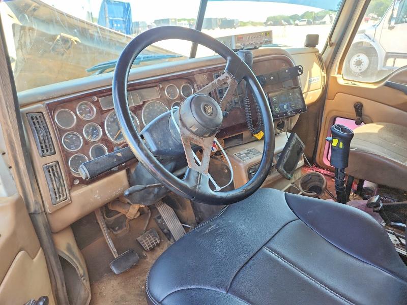 2004 Mack 700 cv700 VIN 1M2AG11C04M017924 COPART salvage auction — FRONT END, NC - SALVAGE CERTIFICATE OF TITLE, sold $10,100 on 2026-08-20 (photo 8)