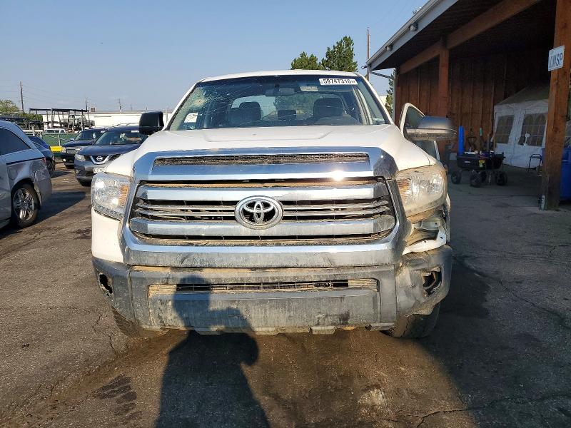 2015 Toyota VIN 5TFCW5F17FX019038 COPART salvage auction — SIDE, Co - Dis/Dlr/Exp Only Clean Title, sold $3,550 on 2026-07-21 (photo 5)