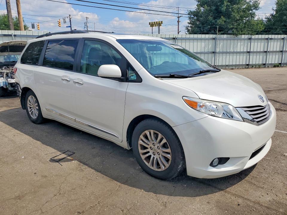 2015 Toyota Sienna VIN 5TDYK3DC5FS684214 COPART salvage auction — REAR END, St - Salvage Title, sold $6,200 on 2026-07-15 (photo 4)