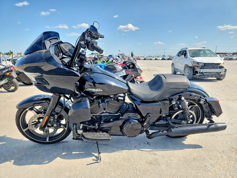 2025 Harley-davidson Fl VIN 1HD1KH717SB618885 COPART salvage auction — SIDE, Tx - Salvage Vehicle Title, sold $12,000 on 2026-09-03 (photo 3)