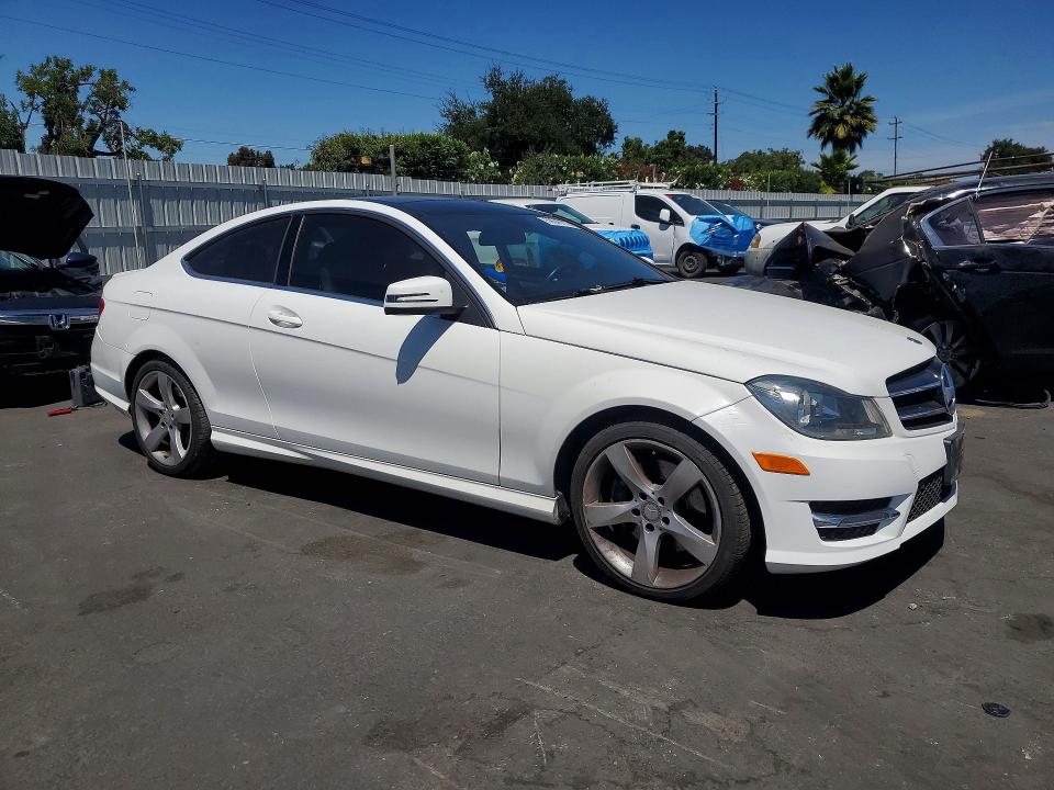 2014 Mercedes-benz C-klasse VIN WDDGJ5HB8EG274940 COPART salvage auction — SIDE, Ca - Salvage Certificate, sold $775 on 2026-07-16 (photo 4)