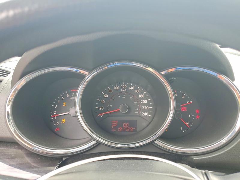 2011 Kia Sorento VIN 5XYKTDA29BG037407 COPART salvage auction — FRONT END, On - Permit Salvage, sold $675 on 2026-07-28 (photo 9)