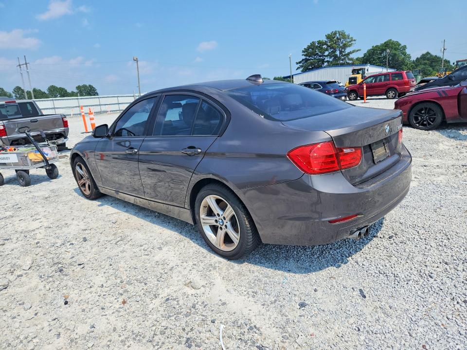 2014 BMW 3er VIN WBA3A5G55ENP33175 COPART salvage auction — REAR END, Ga - Certificate Of Title, sold $250 on 2026-08-05 (photo 2)