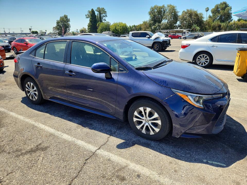 2022 Toyota Corolla VIN JTDEAMDE2NJ041523 COPART salvage auction — REAR END, CA - SALVAGE CERTIFICATE, sold $60 on 2026-07-21 (photo 4)