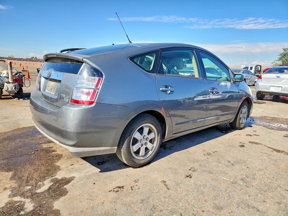 2005 Toyota Prius VIN JTDKB20U353023926 COPART salvage auction — NORMAL WEAR, Nm - Certificate Of Title, sold $250 on 2026-07-27 (photo 3)