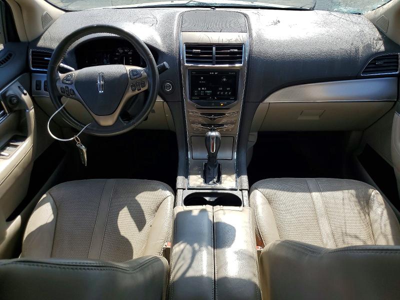 2011 Lincoln Mkx VIN 2LMDJ6JK7BBJ23409 COPART salvage auction — HAIL, Co - Certificate Of Title, sold $1,850 on 2026-08-01 (photo 8)